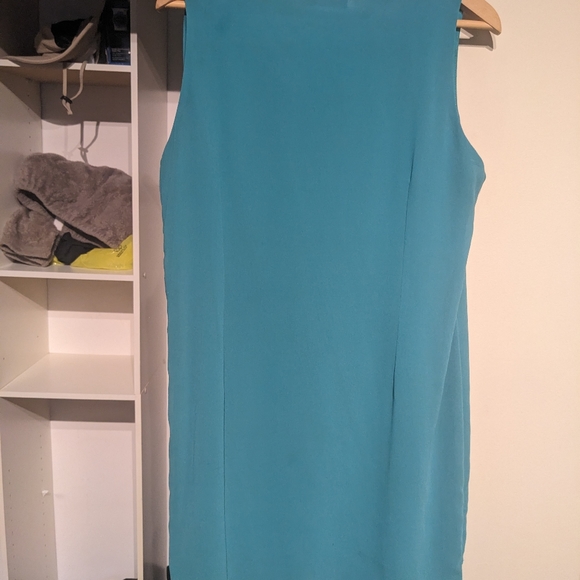 Dress - Picture 2 of 5